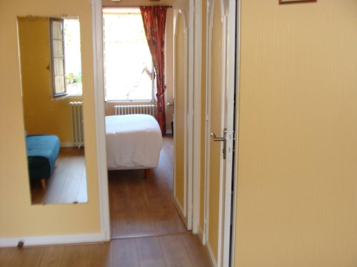 Hotel Logis La Gamade Donzenac Exterior foto